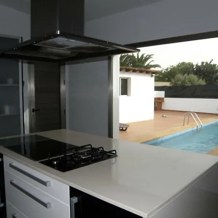 Casa Norah - Moderna, Tranquila, Con Piscina Y Wifi * La Oliva